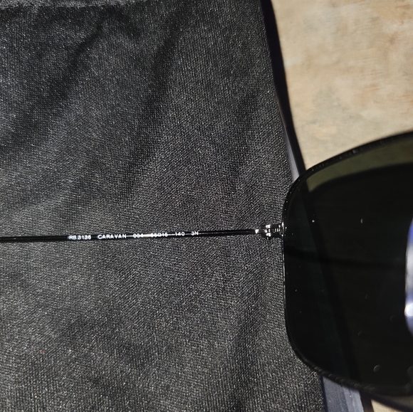 RAY BAN SUNGLASSES - Picture 4 of 4